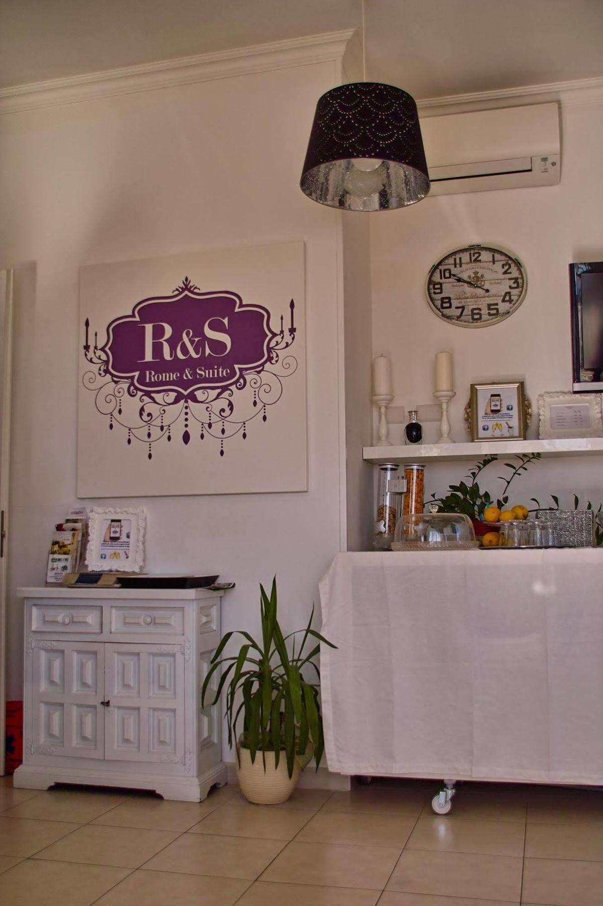 Rome&Suites Zewnętrze zdjęcie