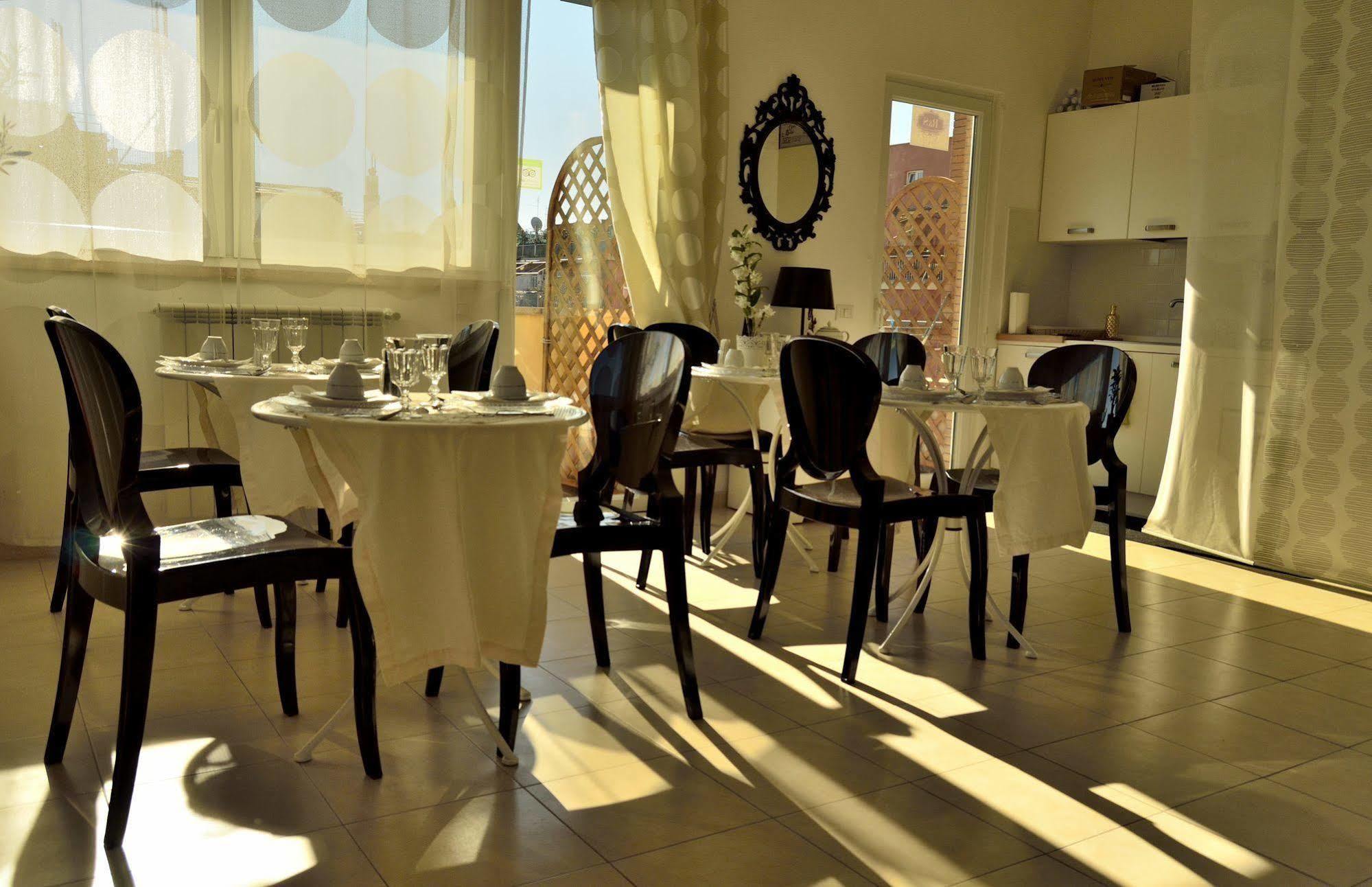 Rome&Suites Zewnętrze zdjęcie
