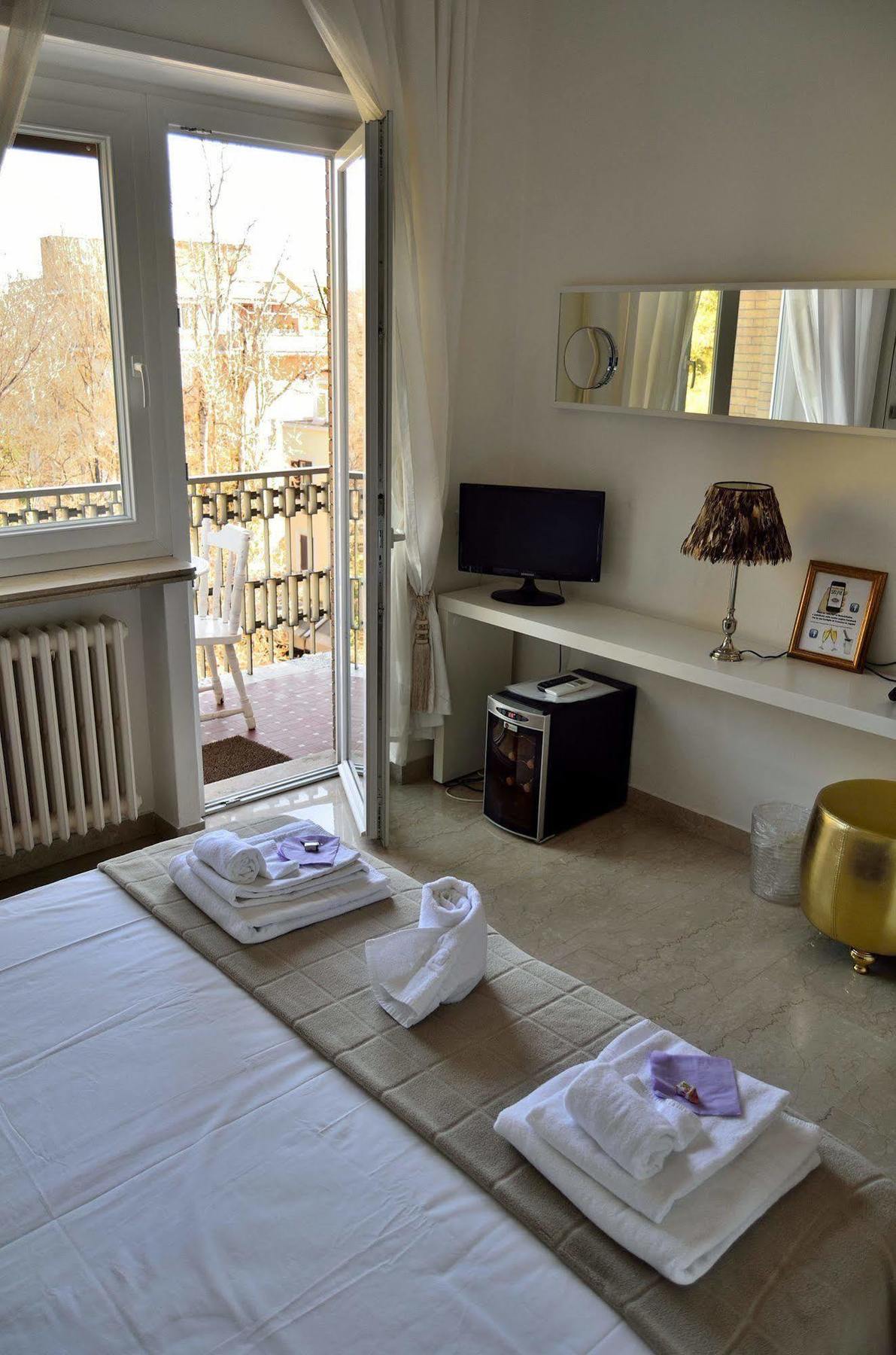 Rome&Suites Zewnętrze zdjęcie