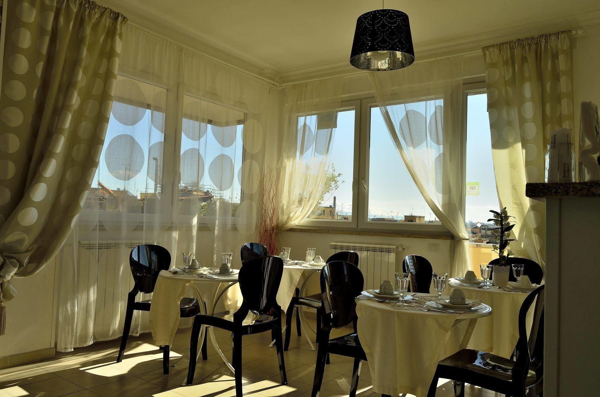 Rome&Suites Zewnętrze zdjęcie